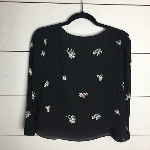 Metaphor Blouse - Picture 5 of 8